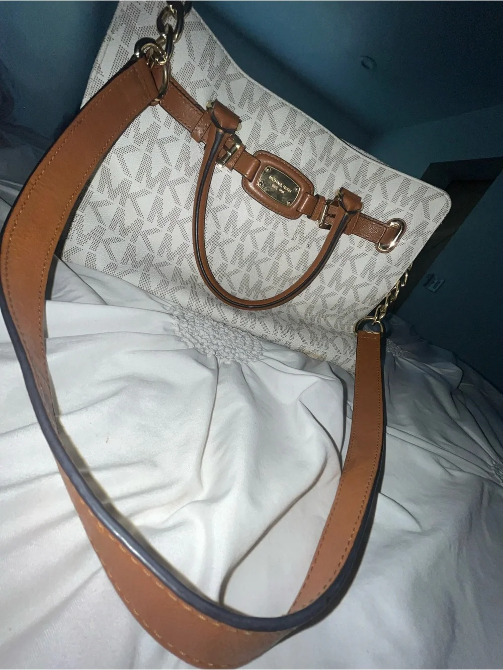 Michael Kors Large Messenger Bag Monogram